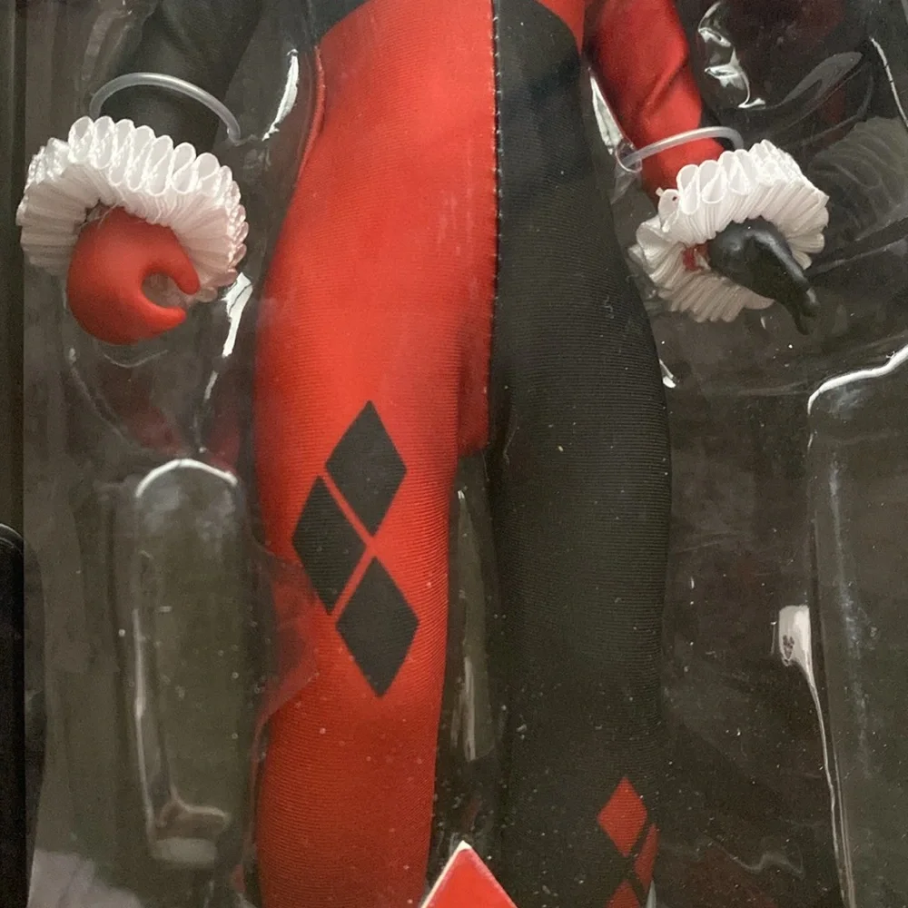 Living Dead Dolls Presents DC Classic Harley Quinn